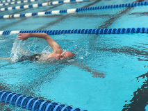 Carlos Glender swimming